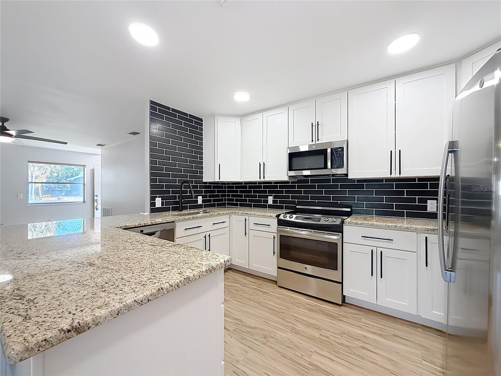 405 E CIRCLEWOOD ST, INVERNESS, FL, 34452