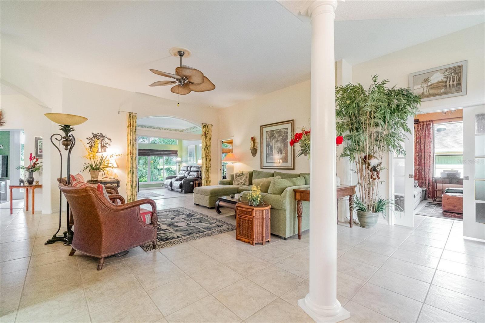 21325 ROYAL TROON DR, LEESBURG, FL, 34748