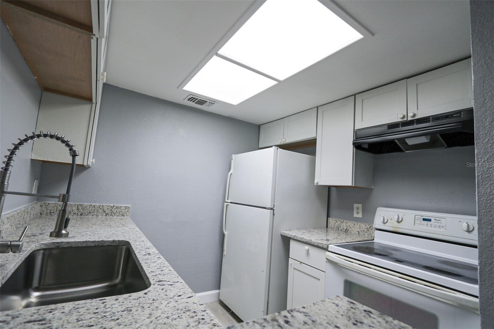 1810 E 143RD AVE #2, TAMPA, FL, 33613