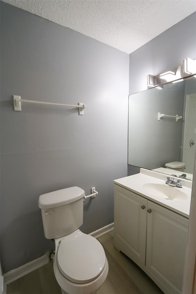 1810 E 143RD AVE #2, TAMPA, FL, 33613