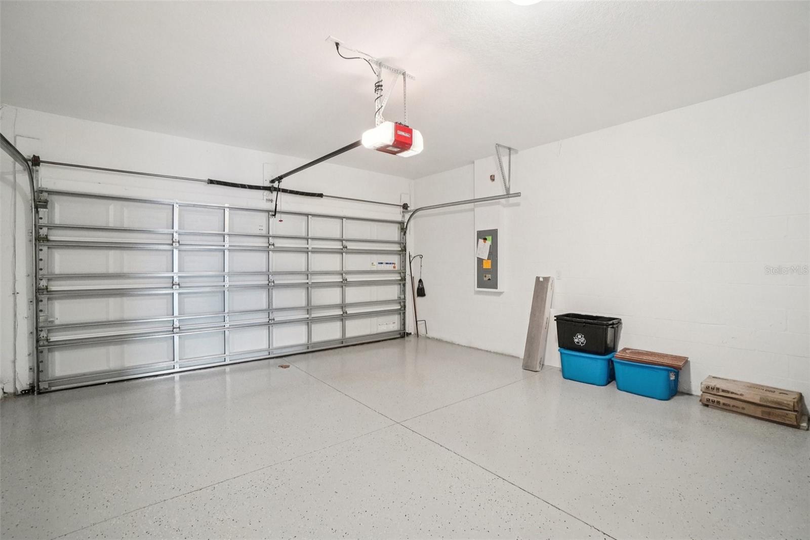 30167 SOUTHWELL LN, WESLEY CHAPEL, FL, 33543