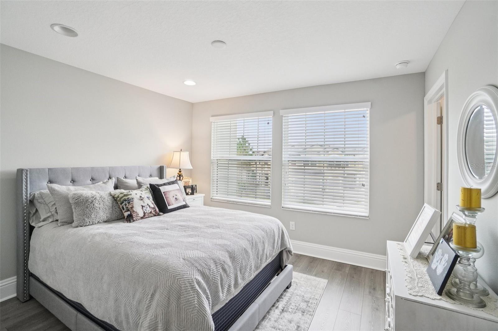 30167 SOUTHWELL LN, WESLEY CHAPEL, FL, 33543
