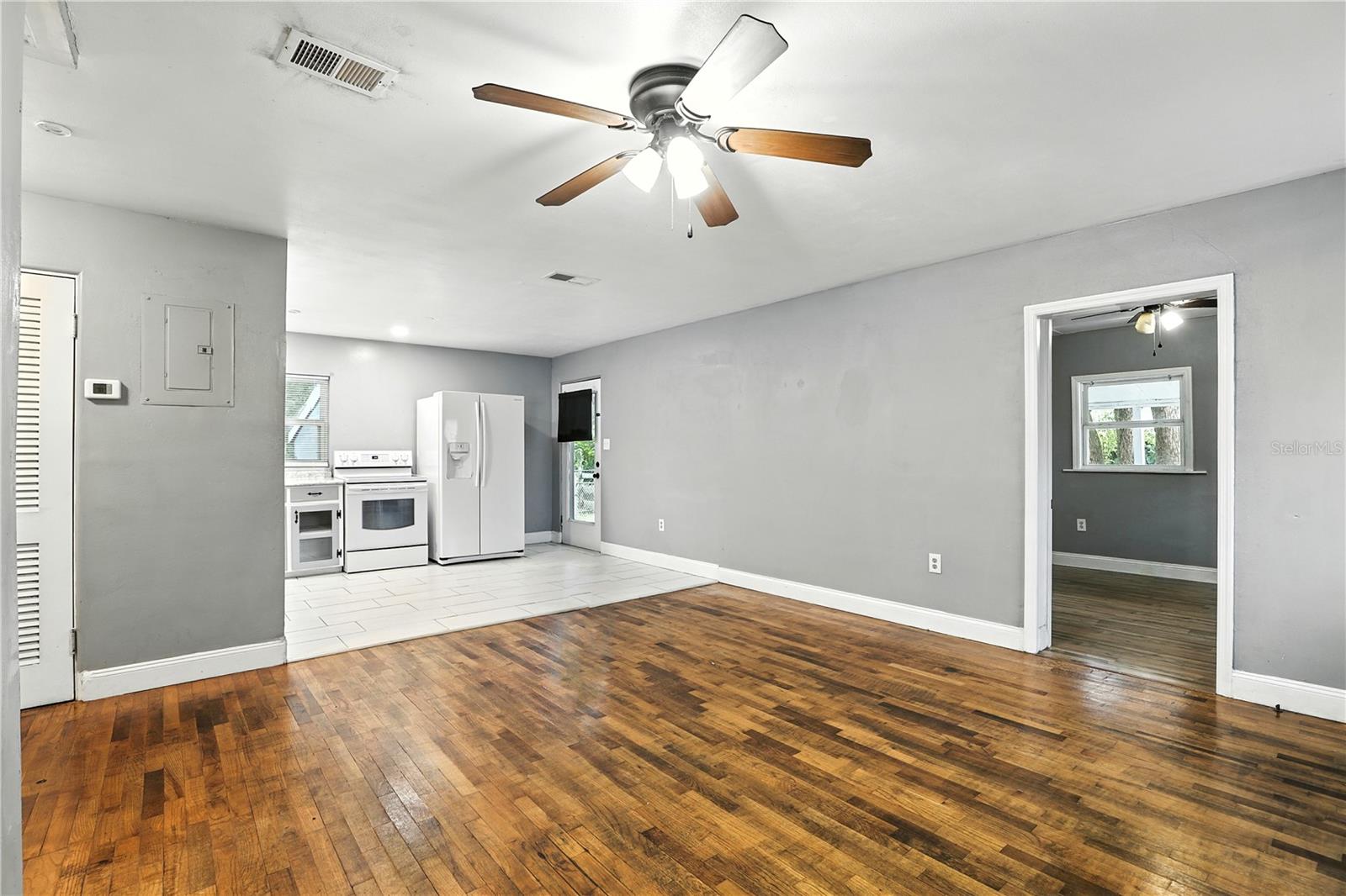 1412 E VOORHIS AVE, DELAND, FL, 32724