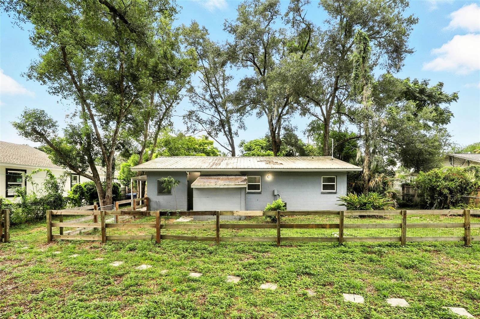 1412 E VOORHIS AVE, DELAND, FL, 32724