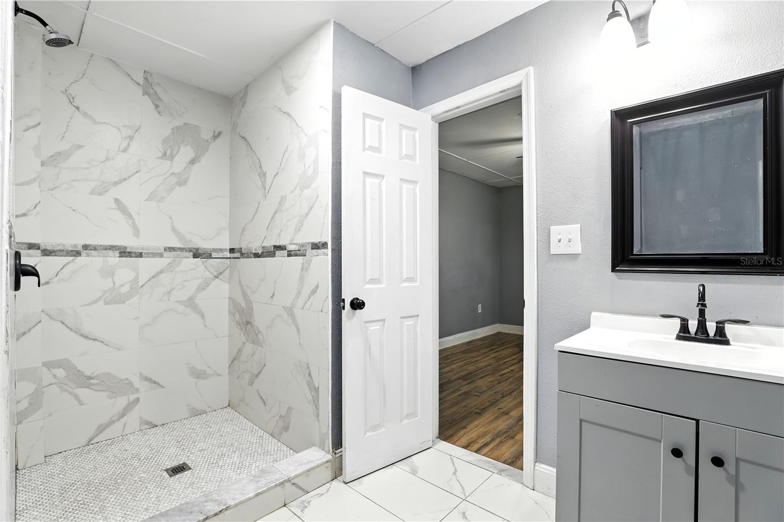 1412 E VOORHIS AVE, DELAND, FL, 32724