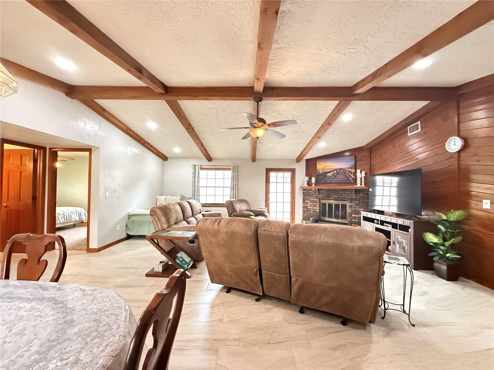 2331 JUNIPER DR, EDGEWATER, FL, 32141