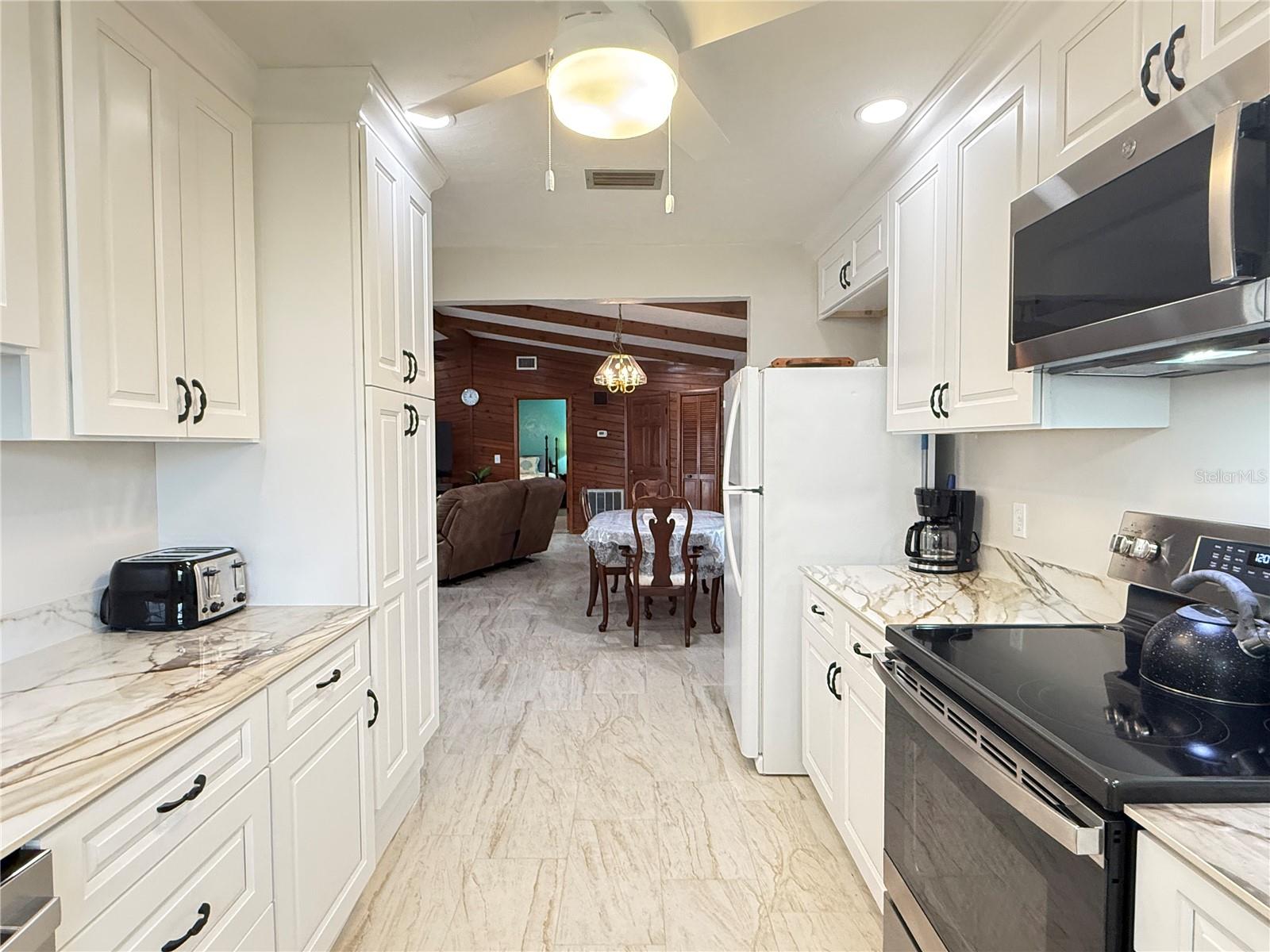 2331 JUNIPER DR, EDGEWATER, FL, 32141