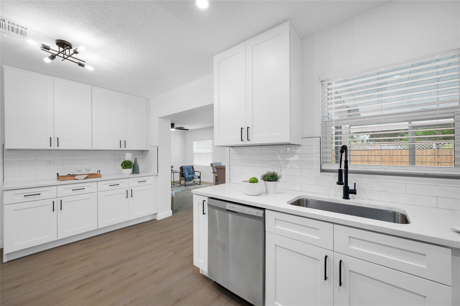 1549 HUNTINGTON LN, CLEARWATER, FL, 33755