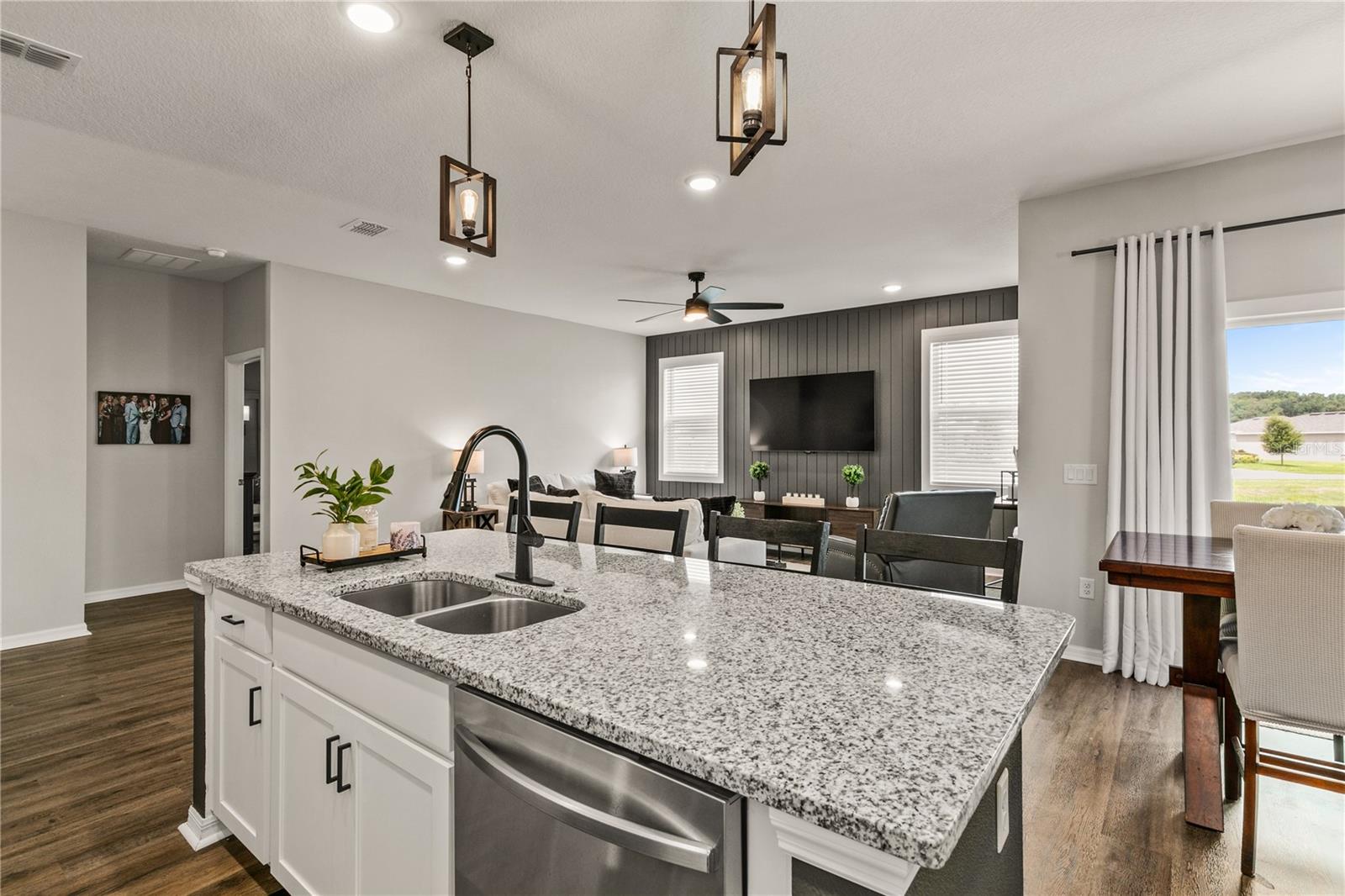 33289 ALWAYS DREAMING, SORRENTO, FL, 32776