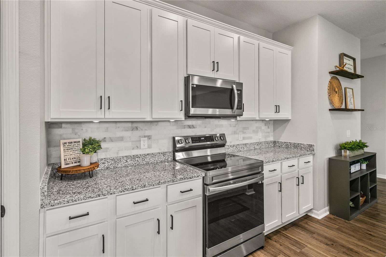 33289 ALWAYS DREAMING, SORRENTO, FL, 32776