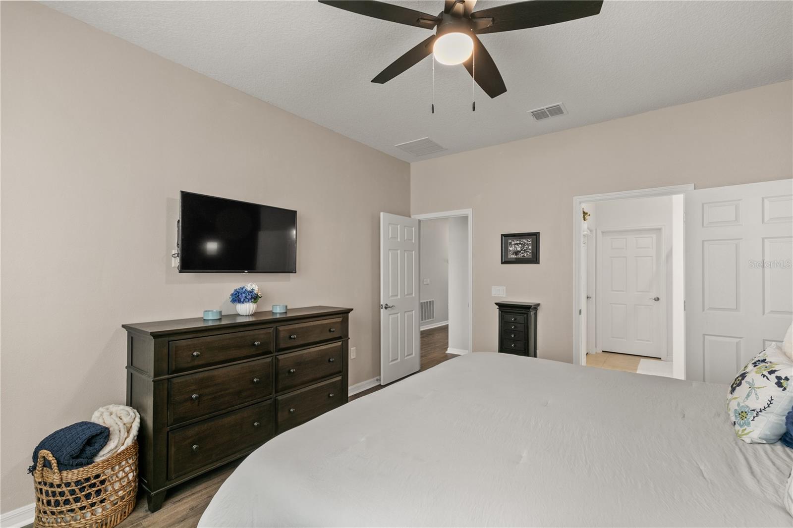 33289 ALWAYS DREAMING, SORRENTO, FL, 32776