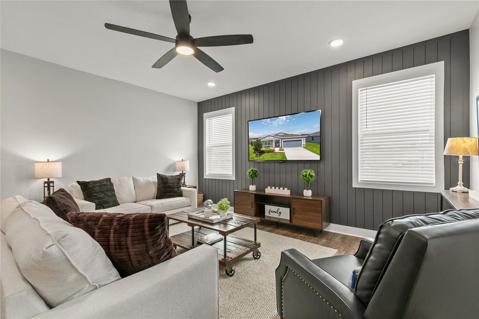 33289 ALWAYS DREAMING, SORRENTO, FL, 32776