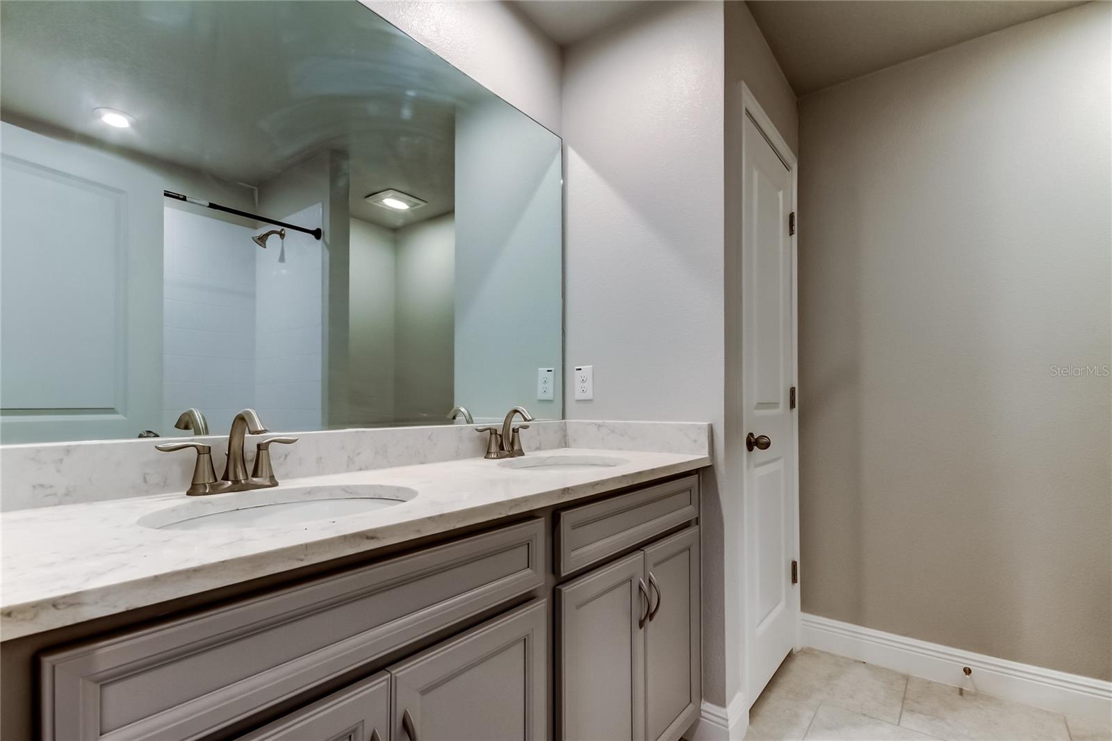 17623 LEDGER LINE LN, LUTZ, FL, 33558