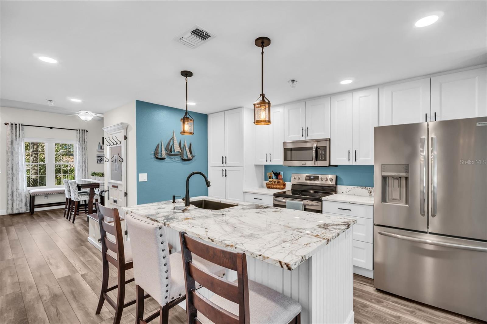 100 4TH AVE S #140, ST PETERSBURG, FL, 33701
