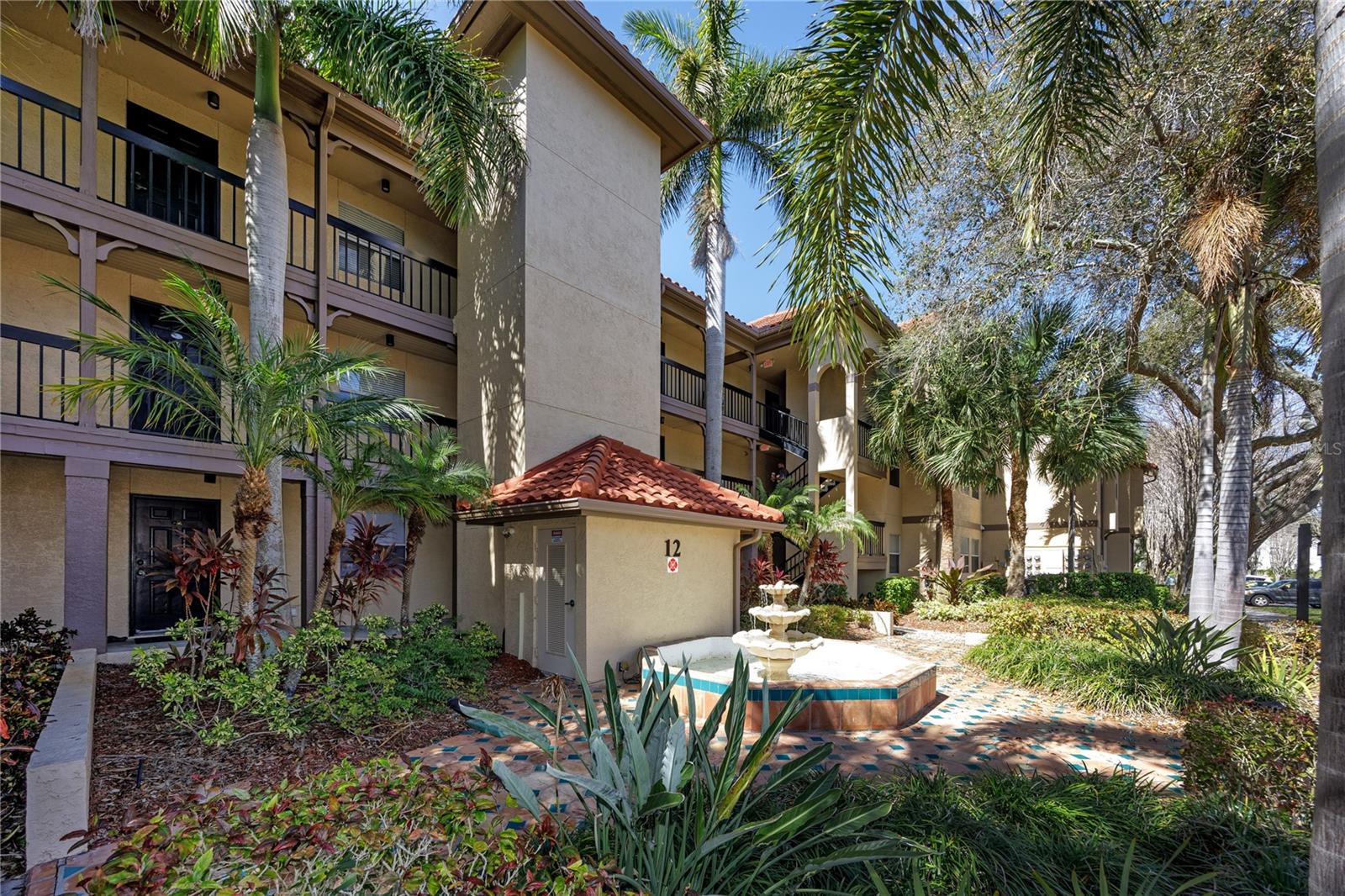 2400 FEATHER SOUND DR #1236, CLEARWATER, FL, 33762