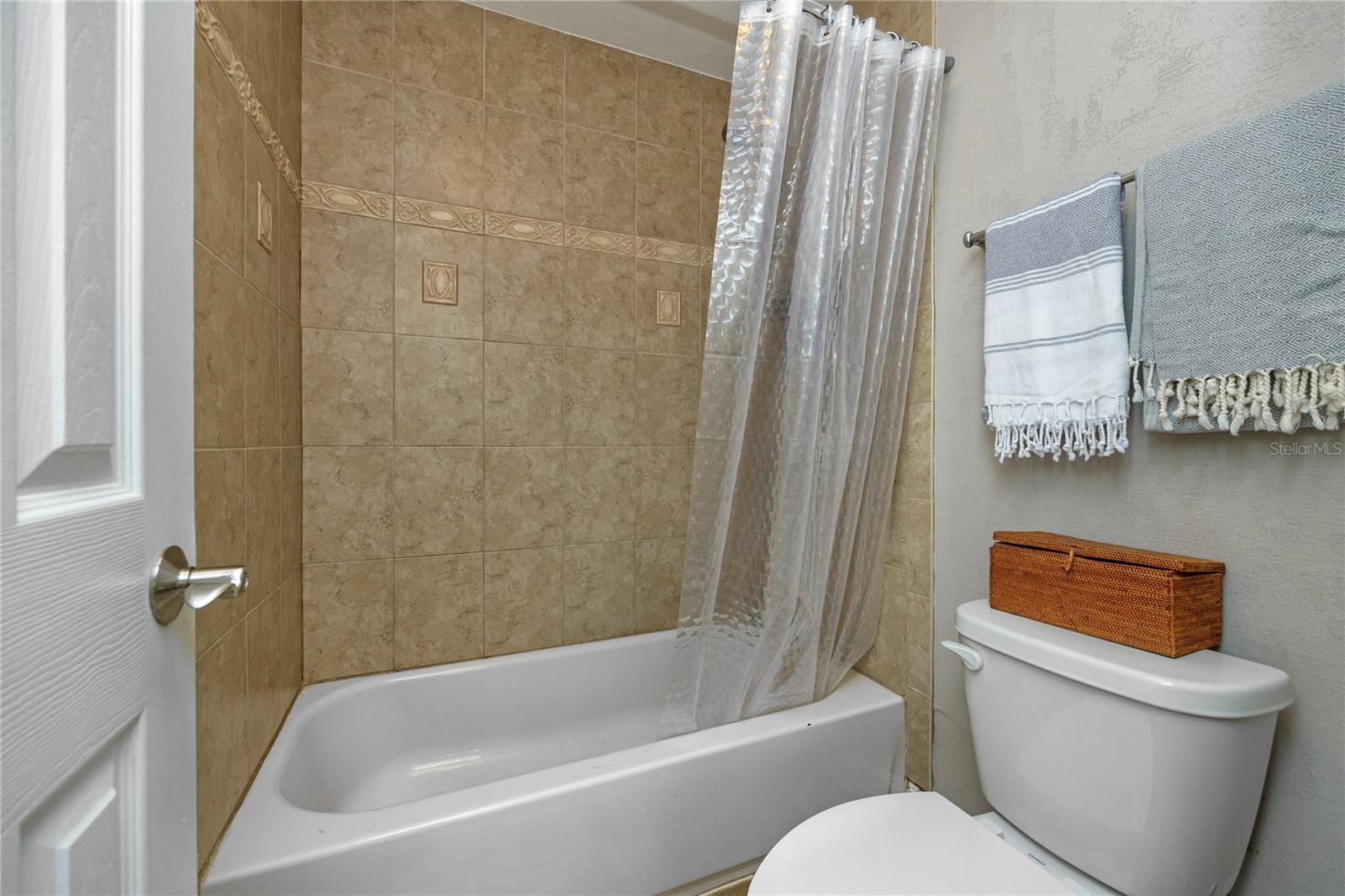 2400 FEATHER SOUND DR #1236, CLEARWATER, FL, 33762