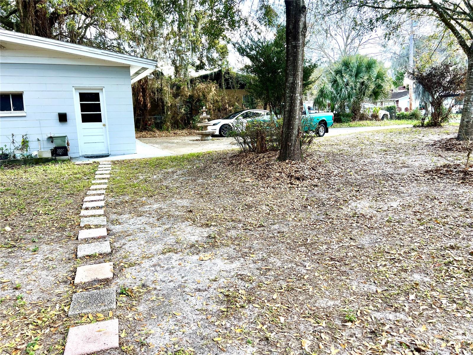 947 PINEDALE AVE, ORLANDO, FL, 32808