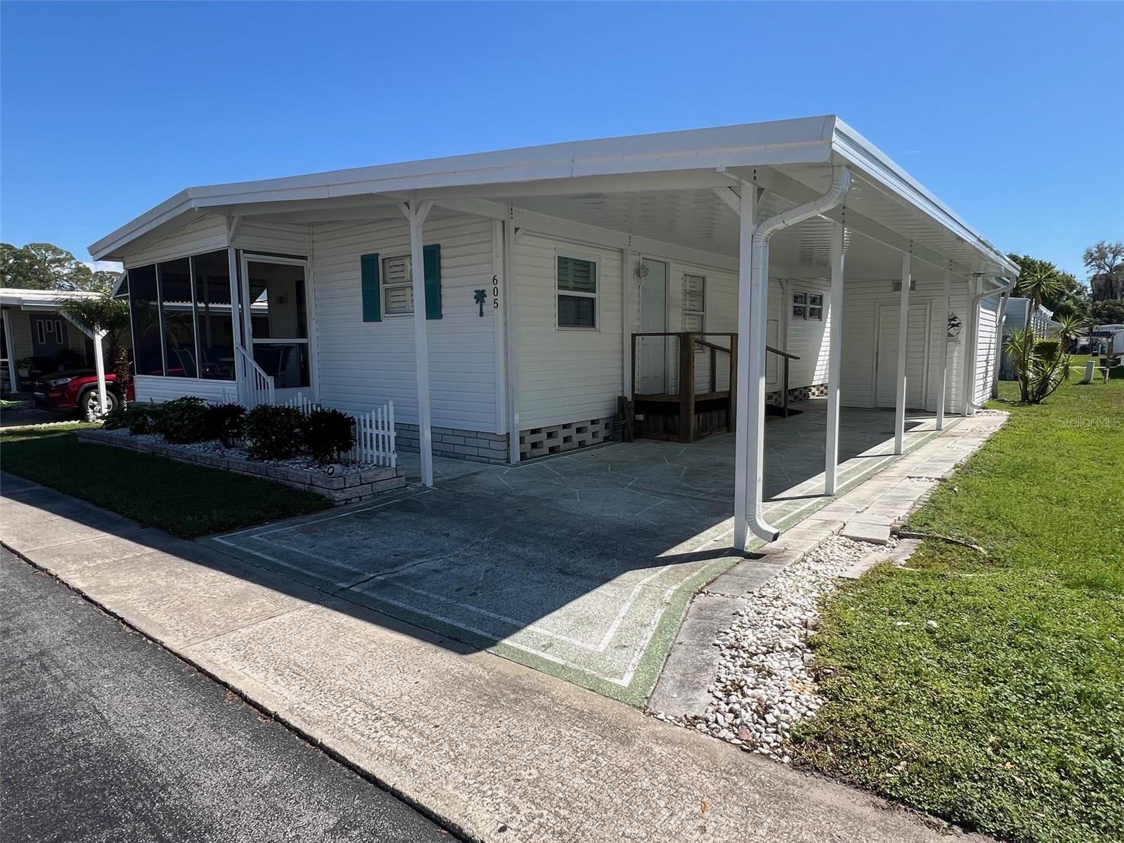 605 QUEEN PALM ST, LARGO, FL, 33778