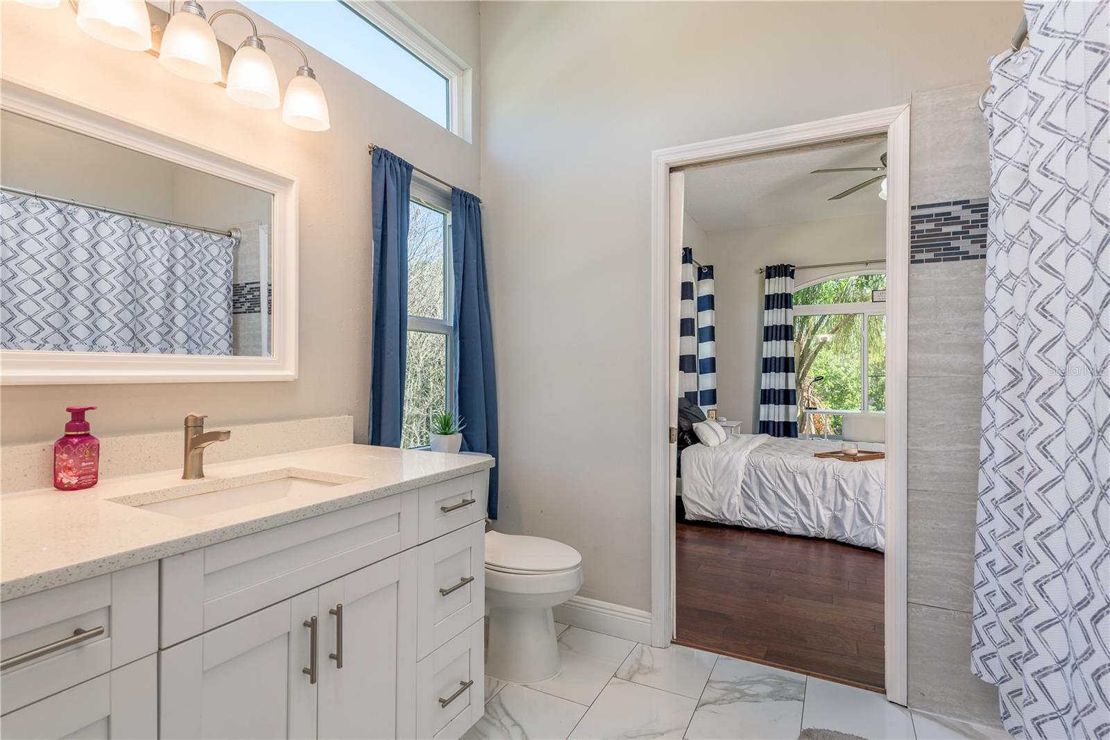 4010 EXECUTIVE DR, PALM HARBOR, FL, 34685