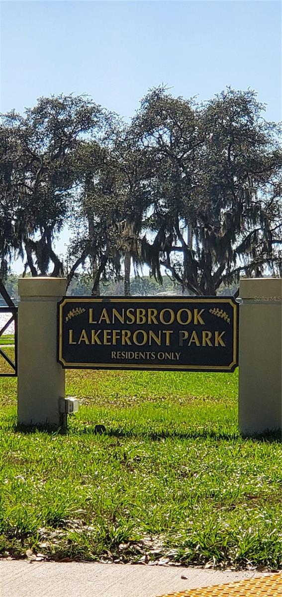 4010 EXECUTIVE DR, PALM HARBOR, FL, 34685