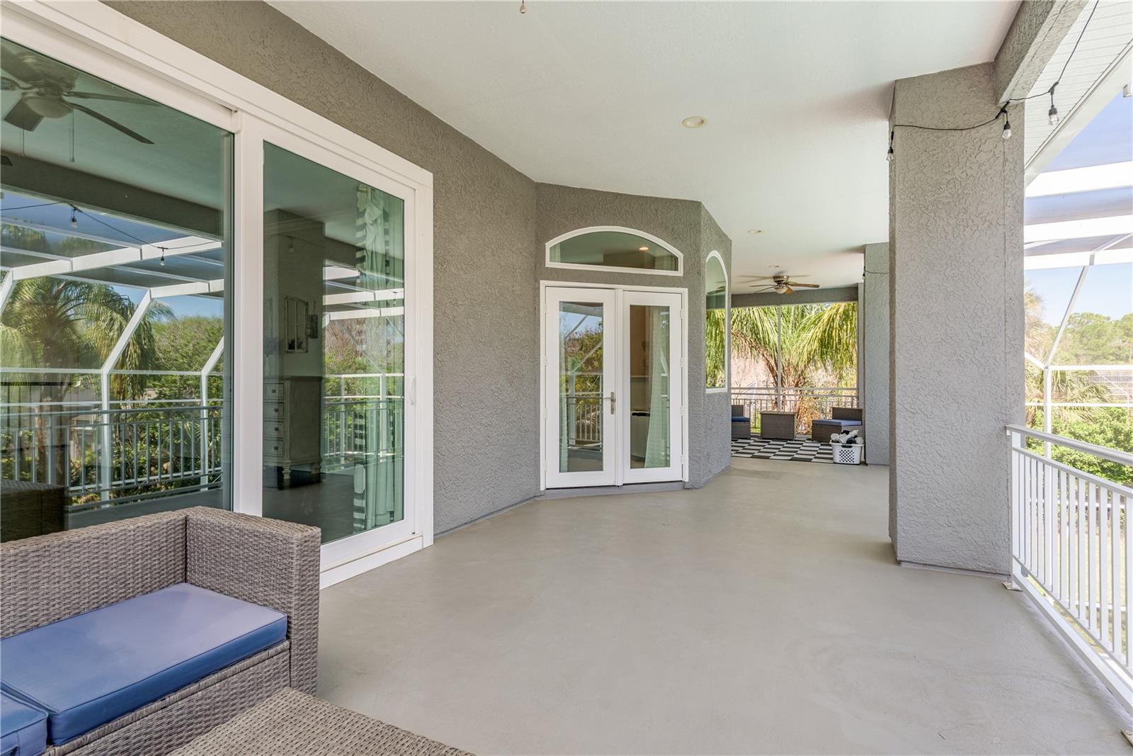 4010 EXECUTIVE DR, PALM HARBOR, FL, 34685