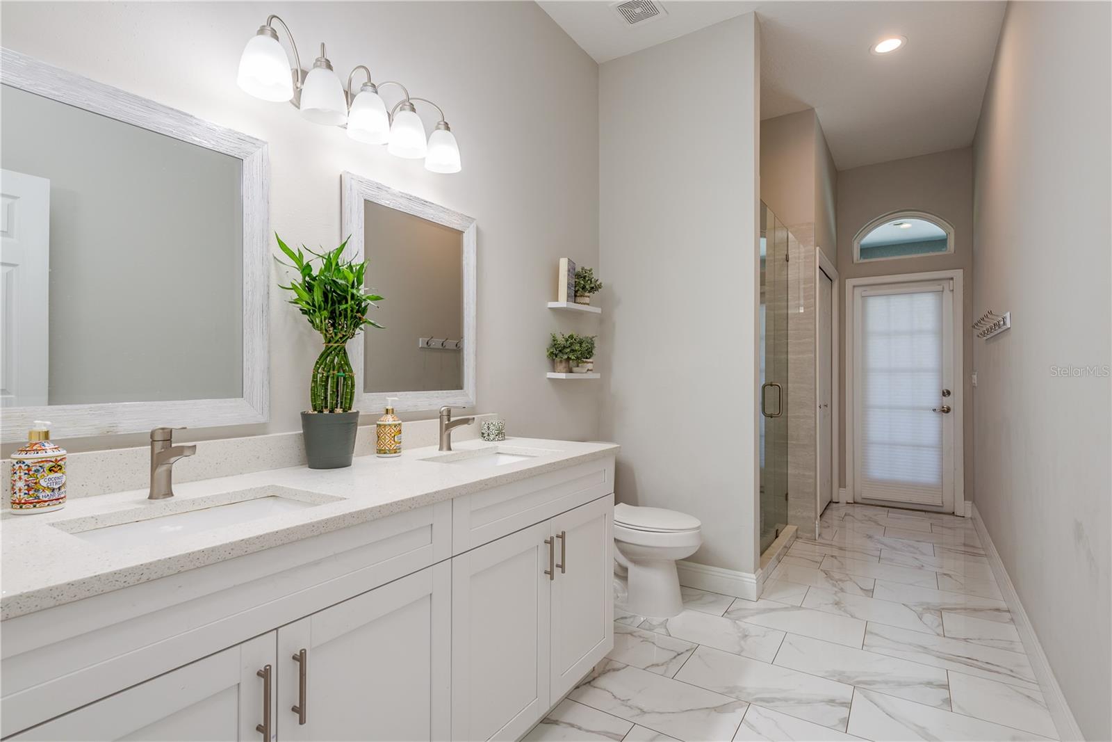 4010 EXECUTIVE DR, PALM HARBOR, FL, 34685