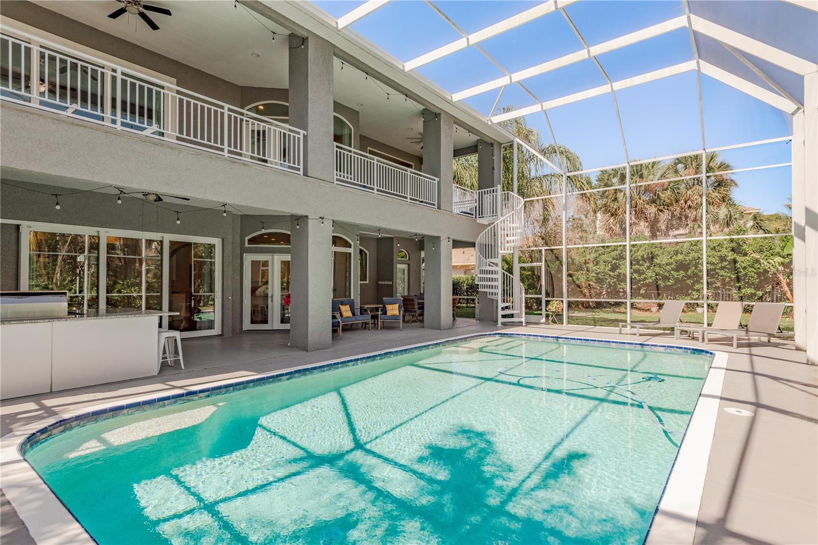 4010 EXECUTIVE DR, PALM HARBOR, FL, 34685