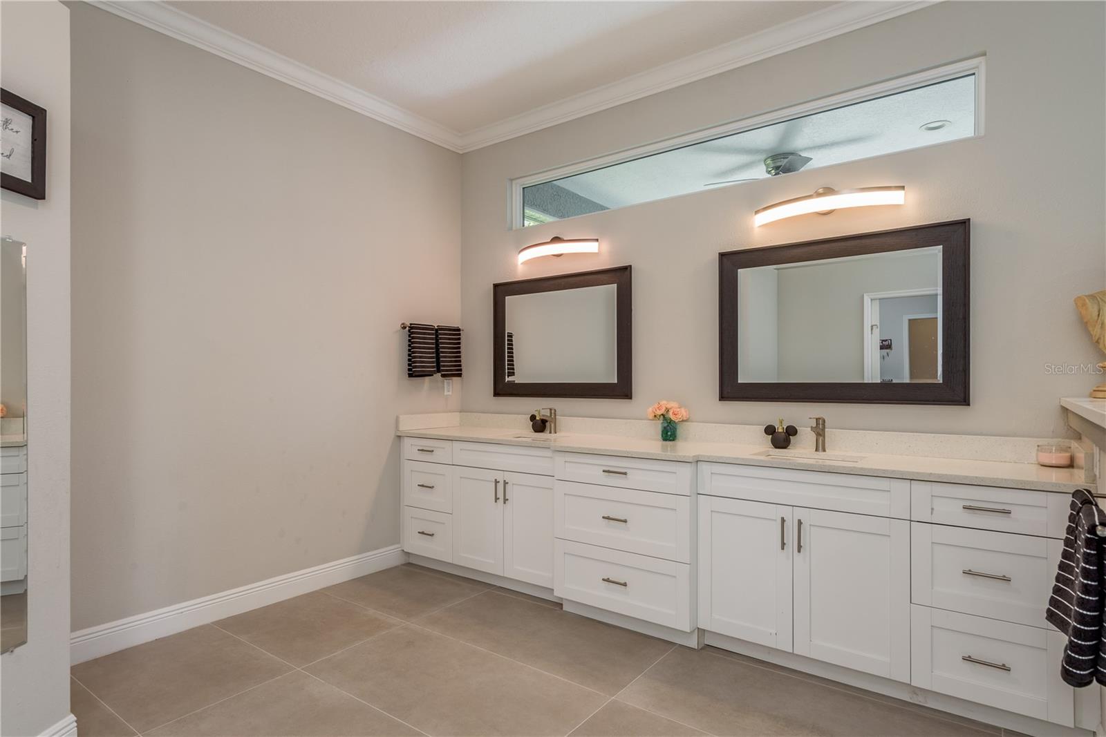 4010 EXECUTIVE DR, PALM HARBOR, FL, 34685