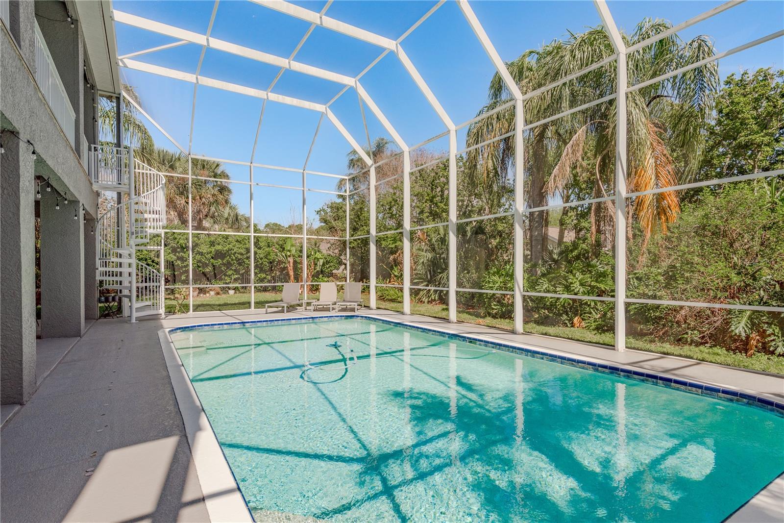 4010 EXECUTIVE DR, PALM HARBOR, FL, 34685