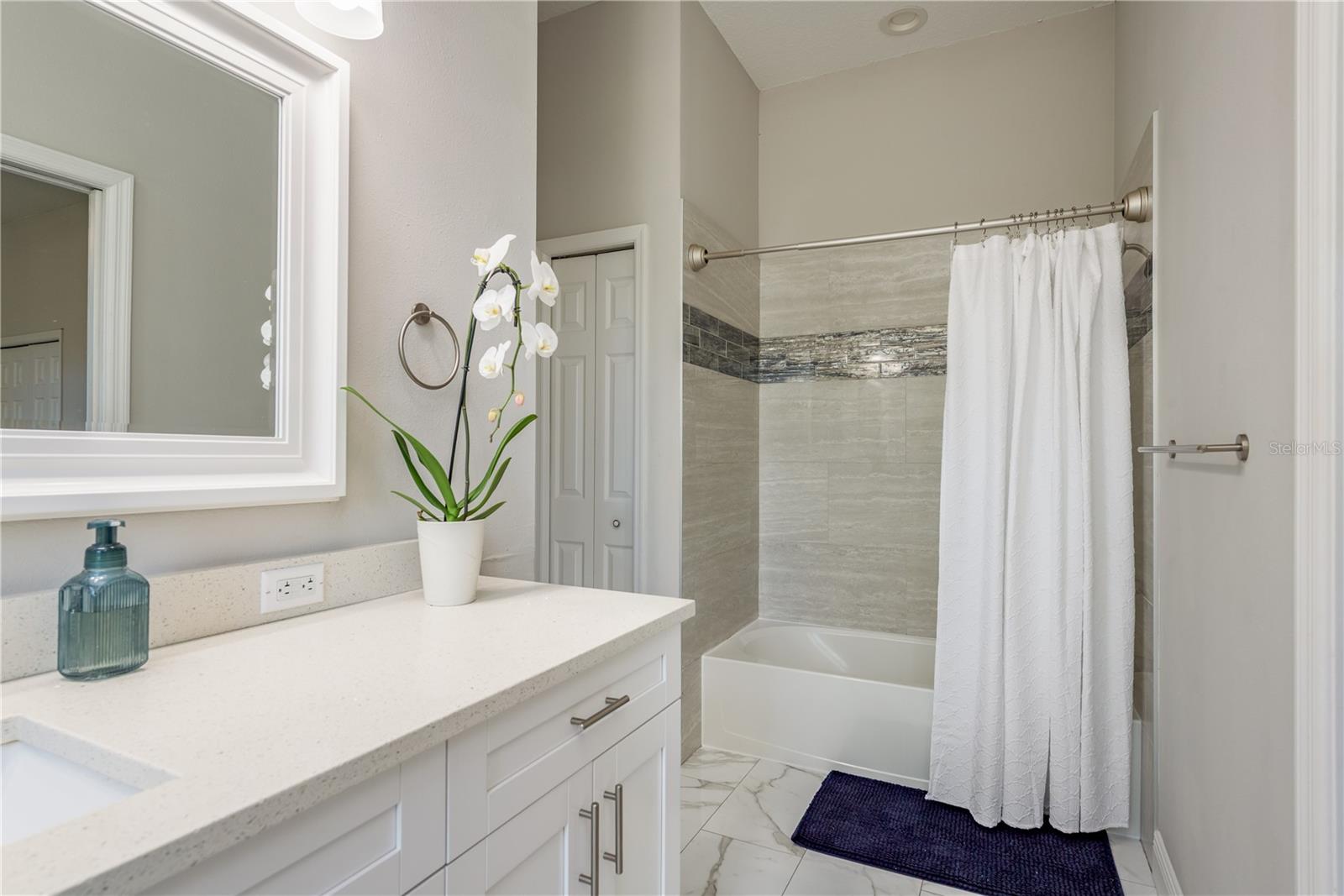 4010 EXECUTIVE DR, PALM HARBOR, FL, 34685
