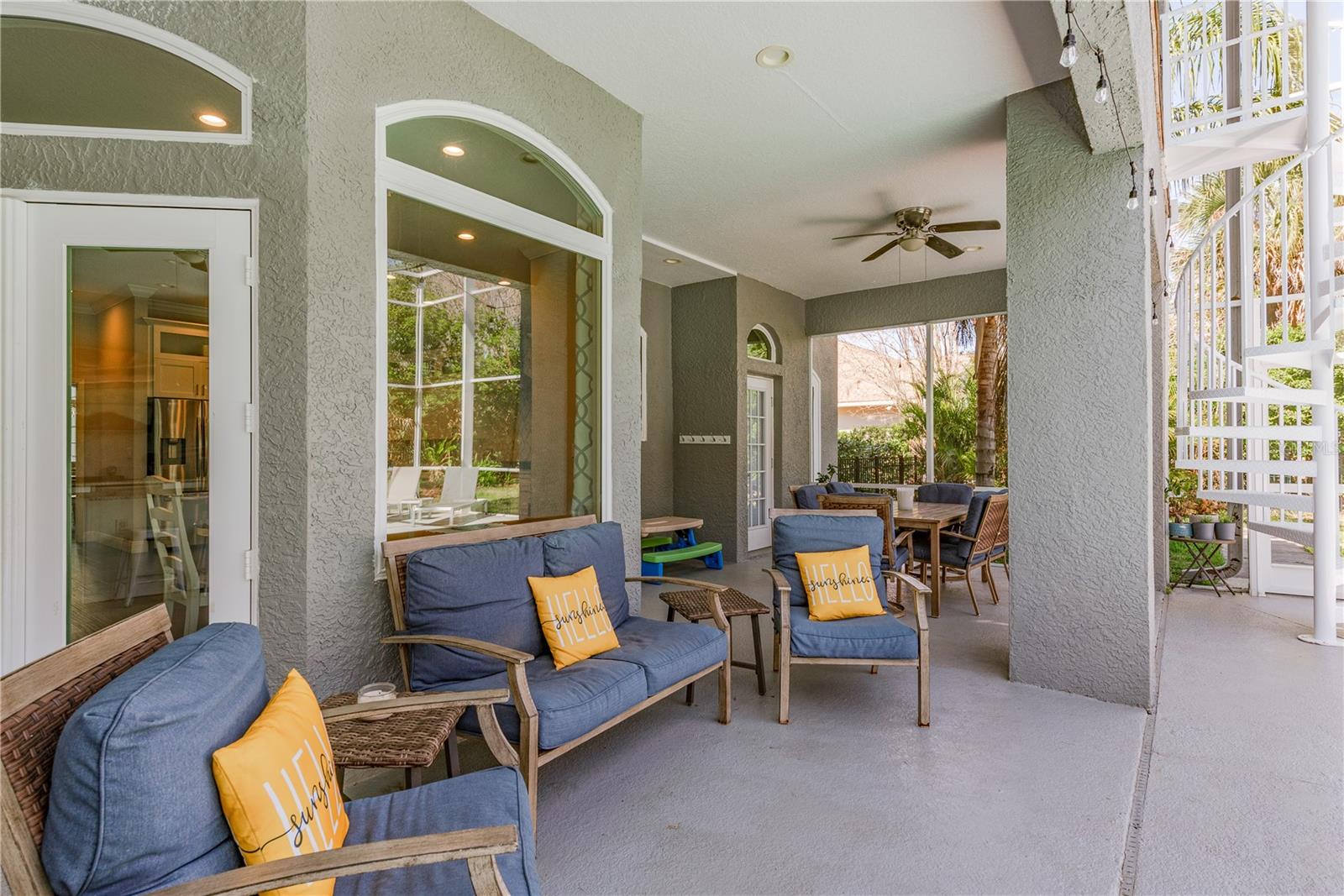 4010 EXECUTIVE DR, PALM HARBOR, FL, 34685
