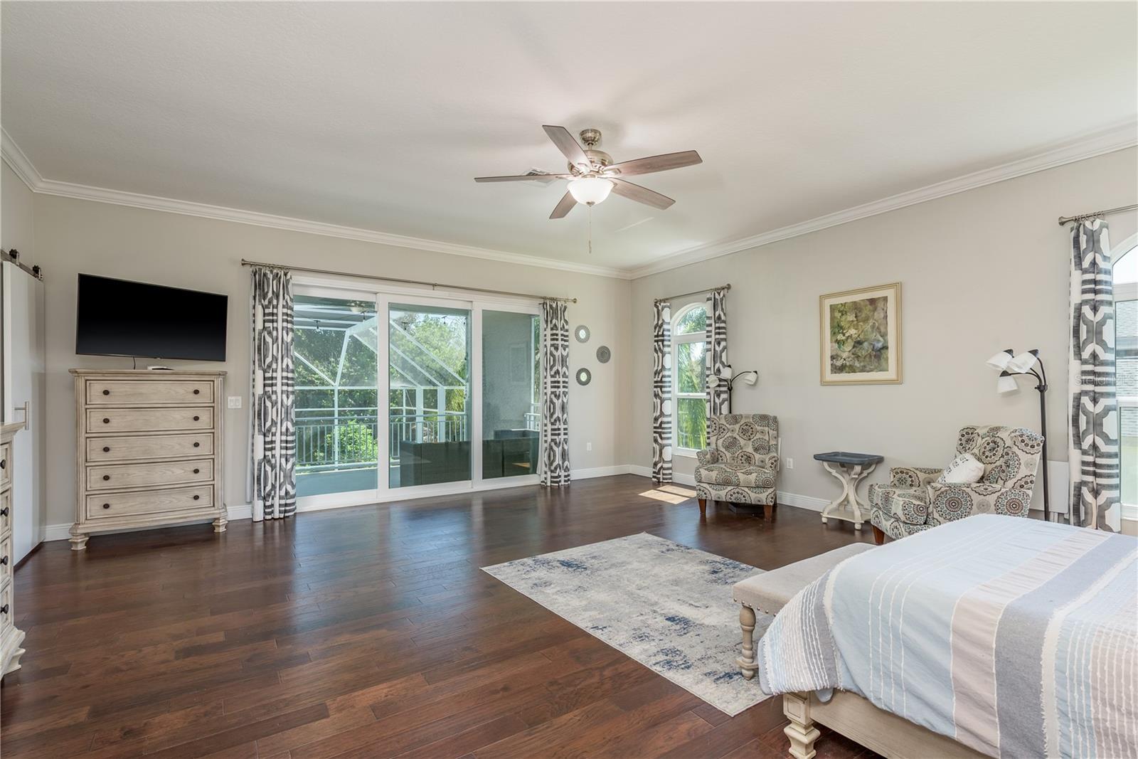 4010 EXECUTIVE DR, PALM HARBOR, FL, 34685