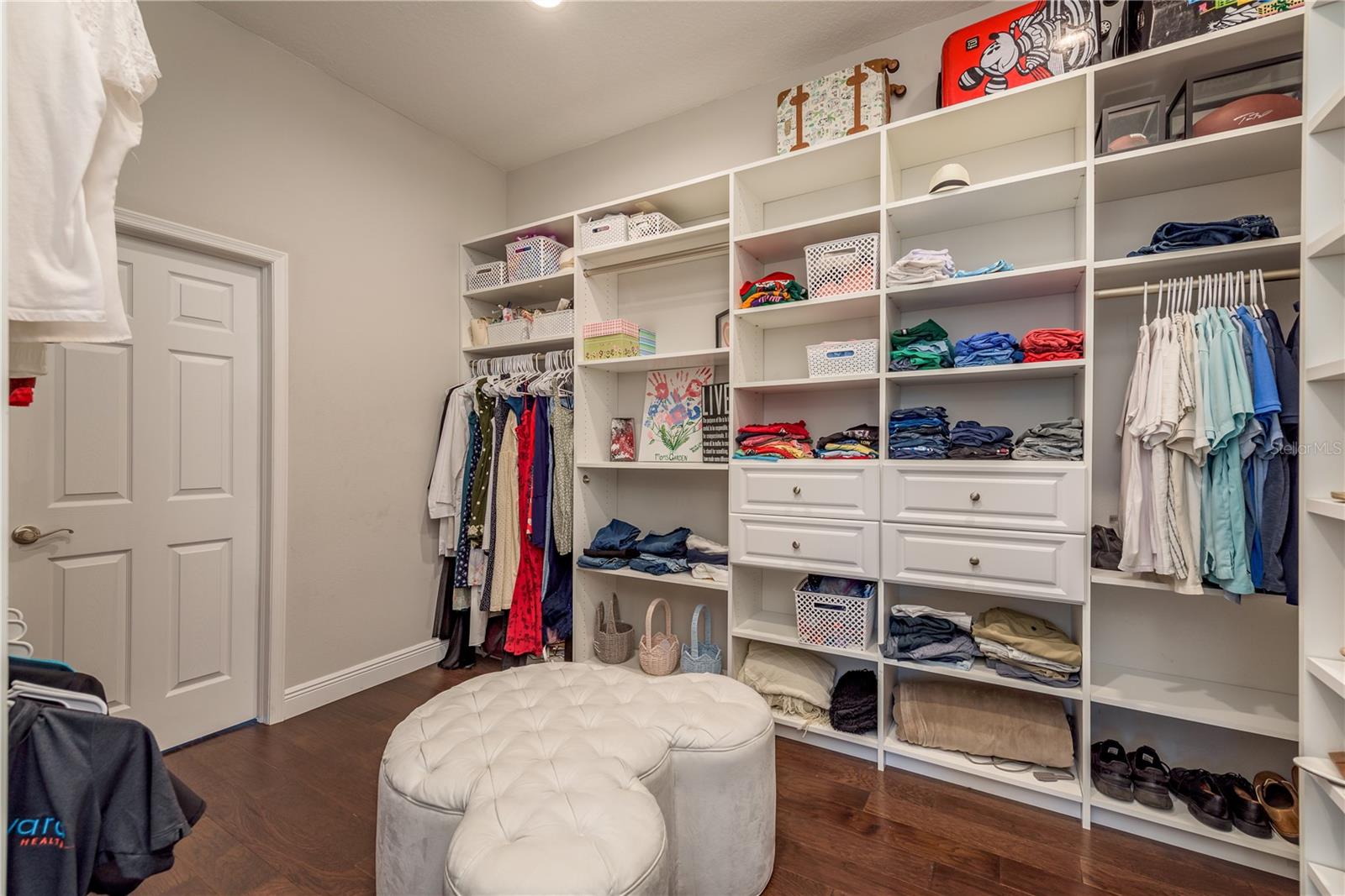 4010 EXECUTIVE DR, PALM HARBOR, FL, 34685