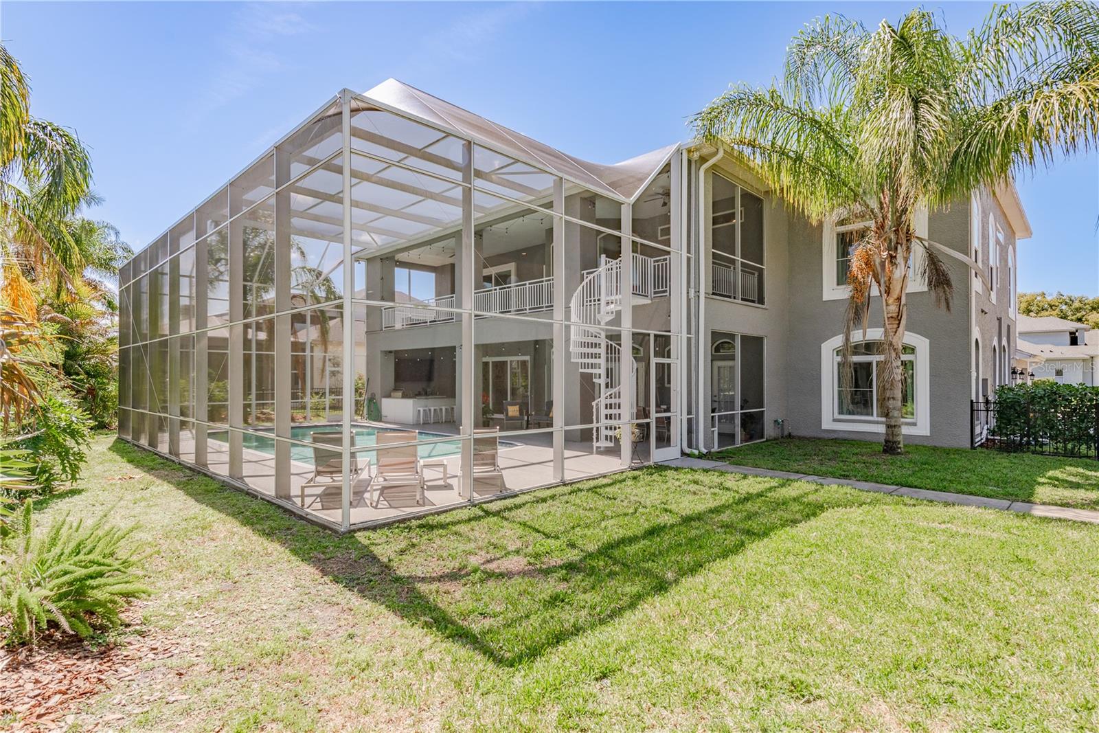 4010 EXECUTIVE DR, PALM HARBOR, FL, 34685