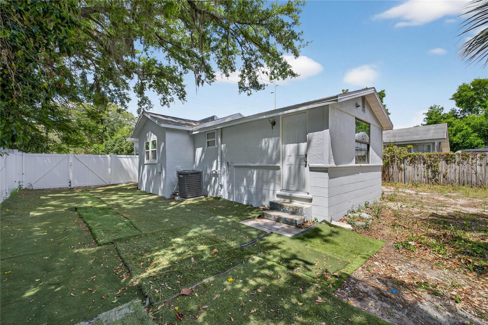 8711 N BOULEVARD ST, TAMPA, FL, 33604