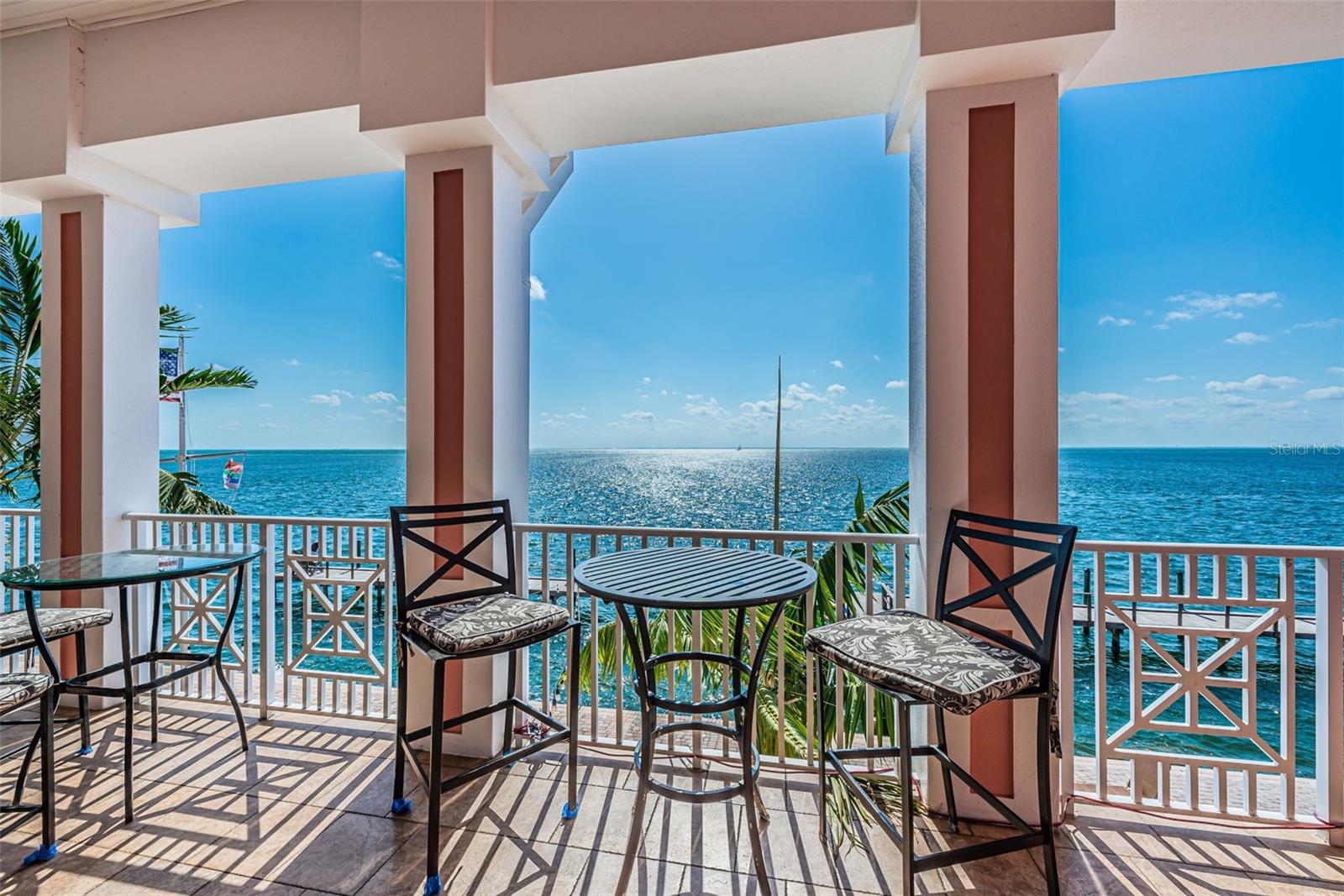 5196 BEACH DR SE #B, ST PETERSBURG, FL, 33705