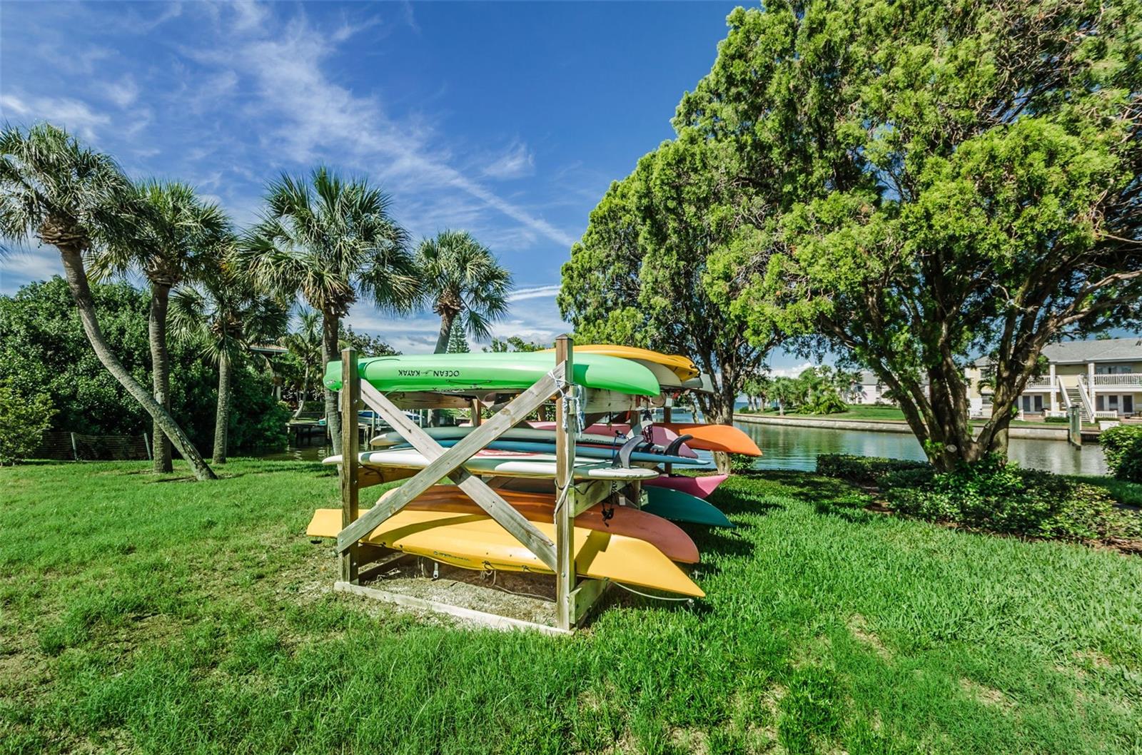 5196 BEACH DR SE #B, ST PETERSBURG, FL, 33705