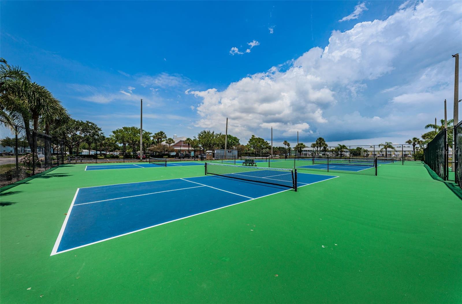 5196 BEACH DR SE #B, ST PETERSBURG, FL, 33705