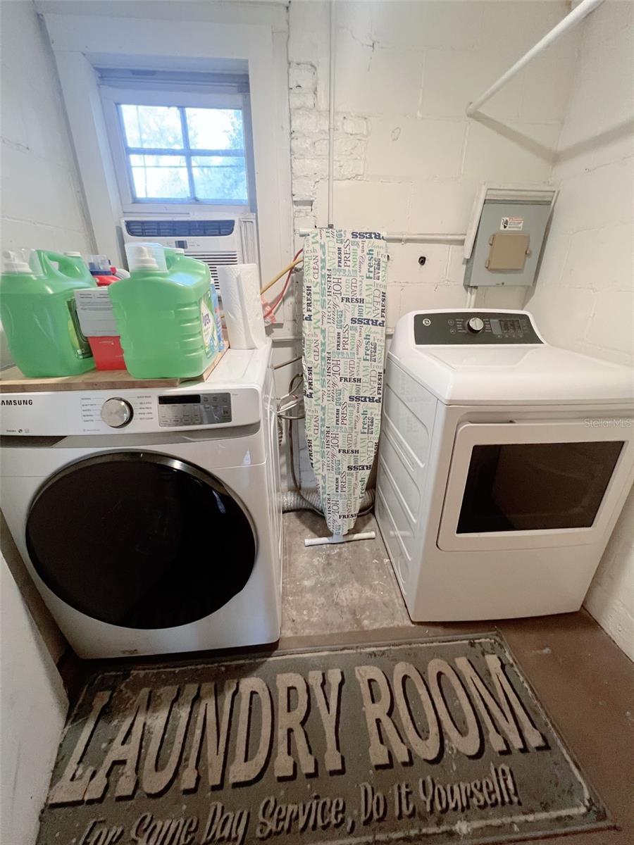 18-1 N BROWN AVE, ORLANDO, FL, 32801