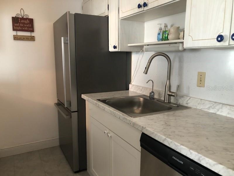5925 TERRACE PARK DR N #111, ST PETERSBURG, FL, 33709
