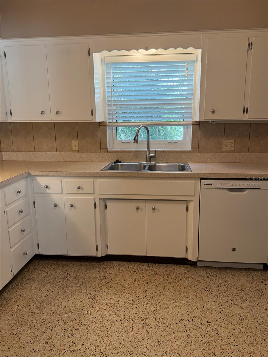2100 E VINA DEL MAR BLVD, ST PETE BEACH, FL, 33706