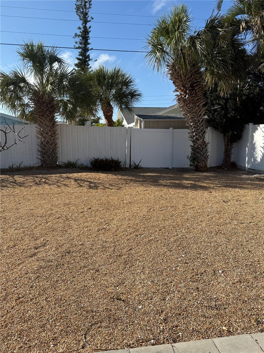 2100 E VINA DEL MAR BLVD, ST PETE BEACH, FL, 33706