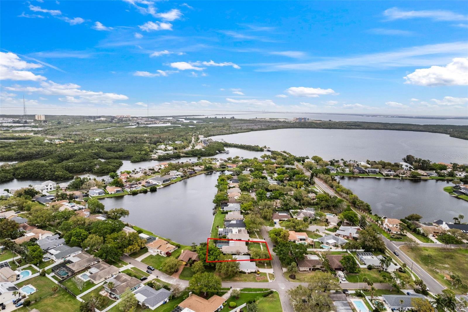 511 RIVIERA BAY DR NE, ST PETERSBURG, FL, 33702