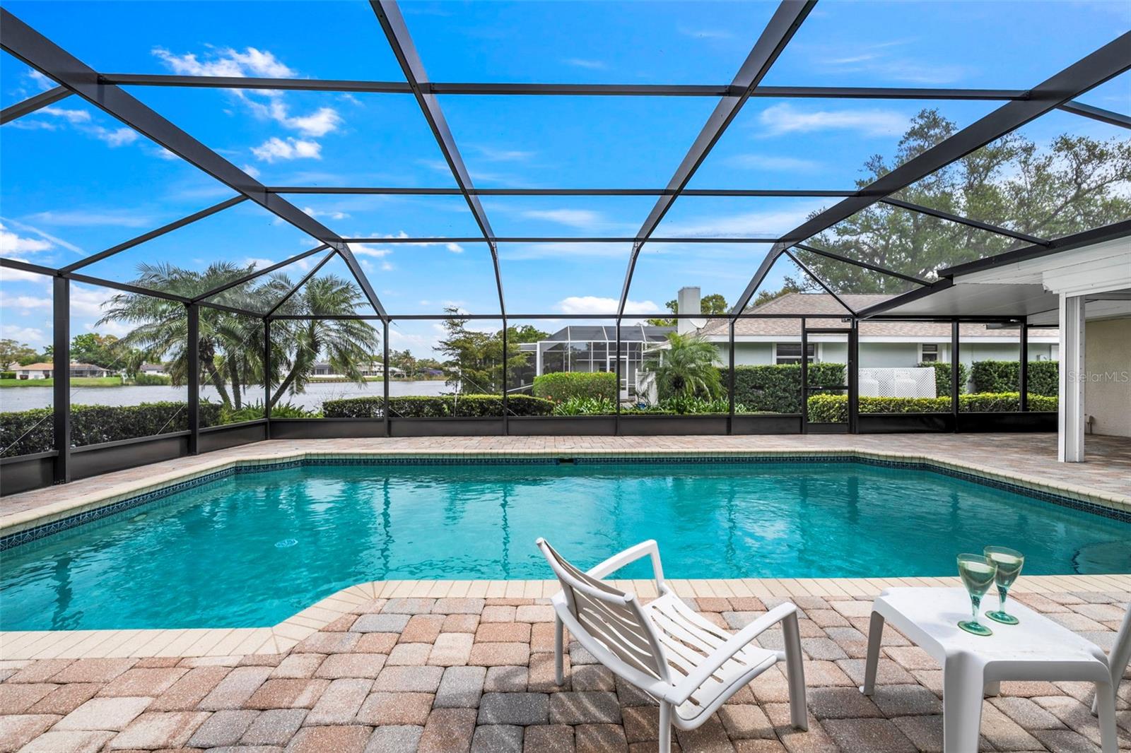 511 RIVIERA BAY DR NE, ST PETERSBURG, FL, 33702