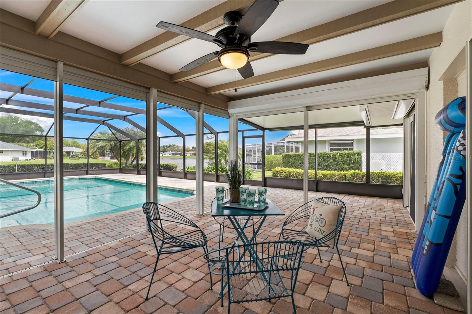 511 RIVIERA BAY DR NE, ST PETERSBURG, FL, 33702