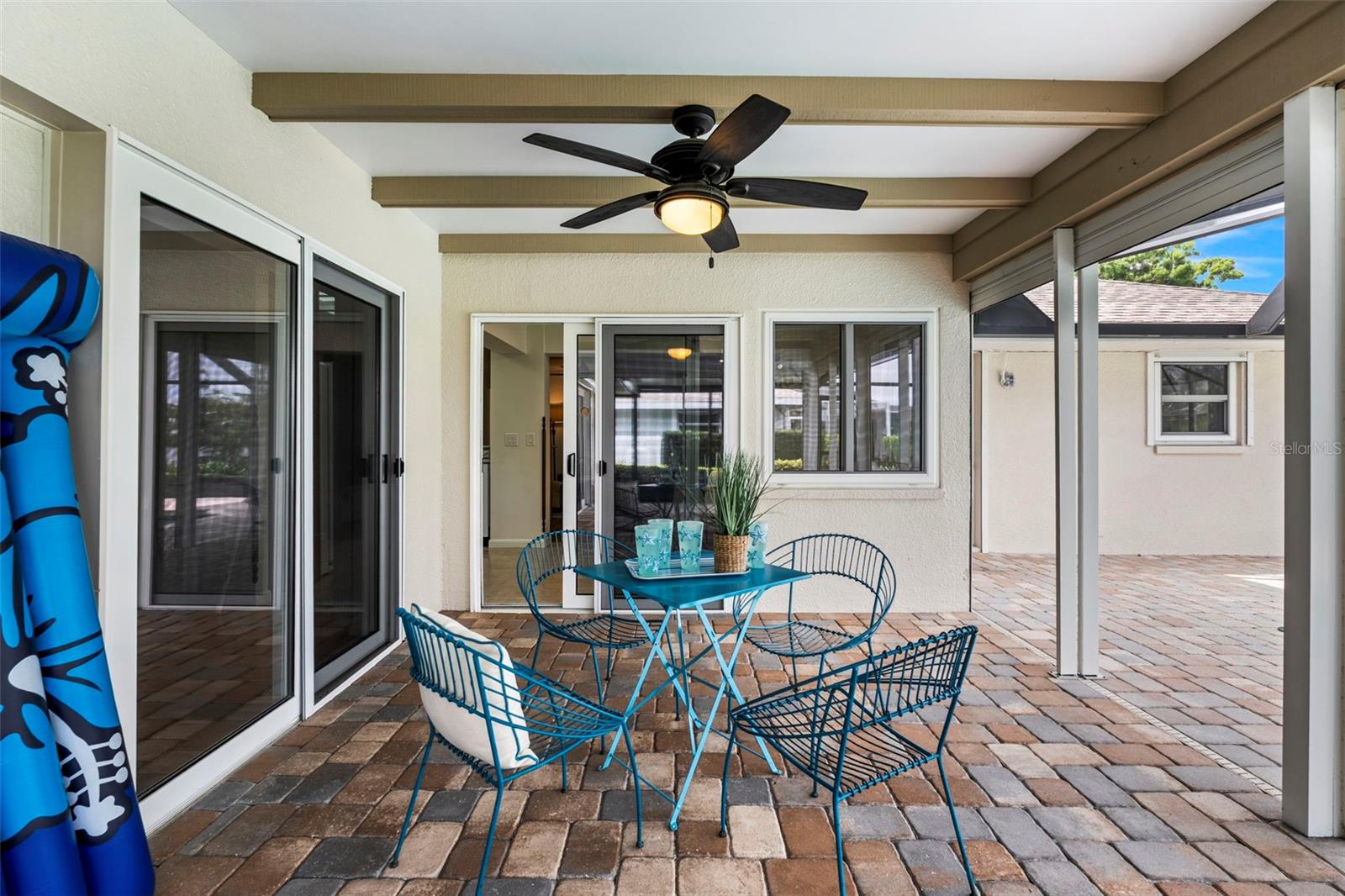 511 RIVIERA BAY DR NE, ST PETERSBURG, FL, 33702