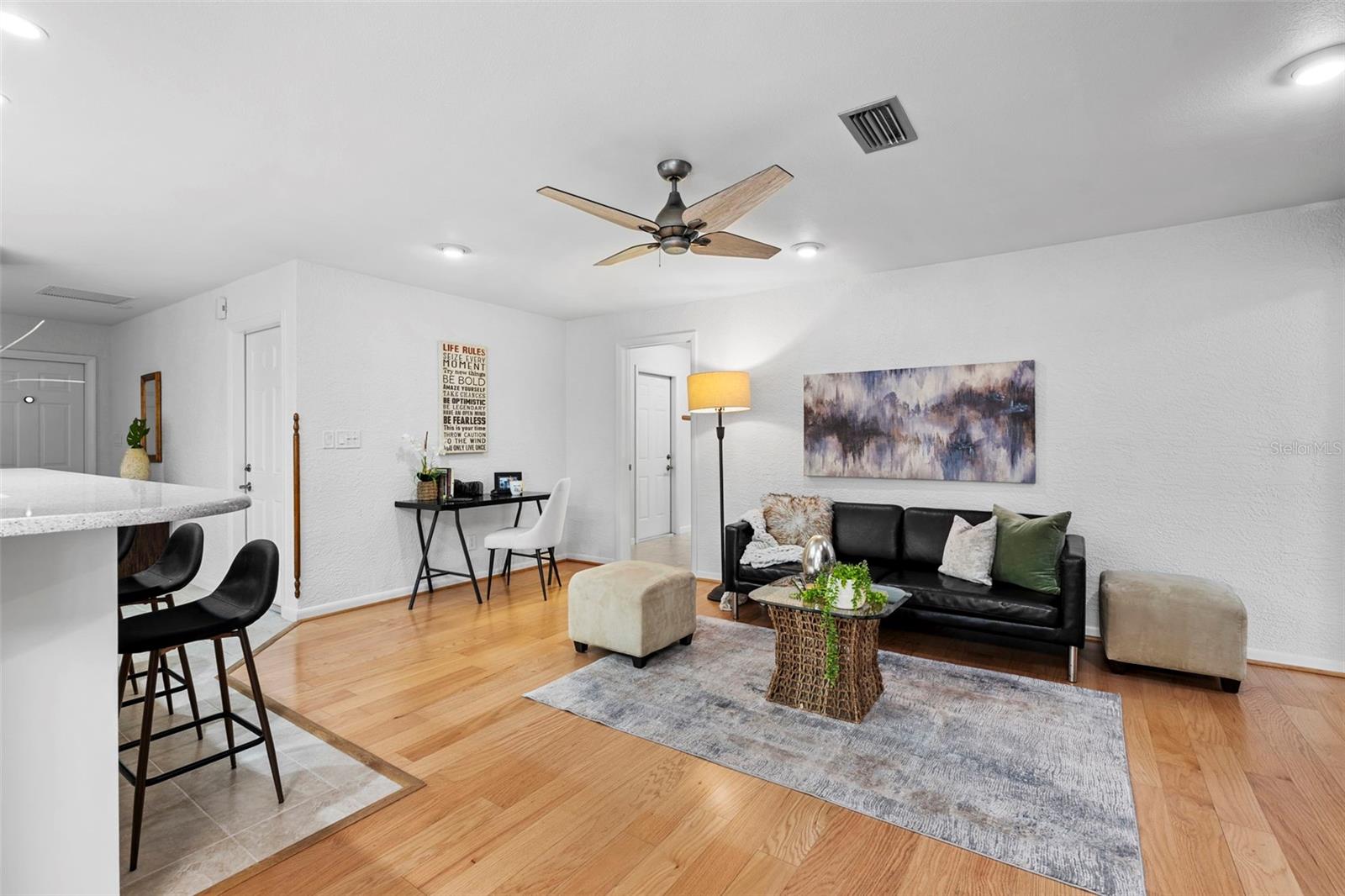 511 RIVIERA BAY DR NE, ST PETERSBURG, FL, 33702