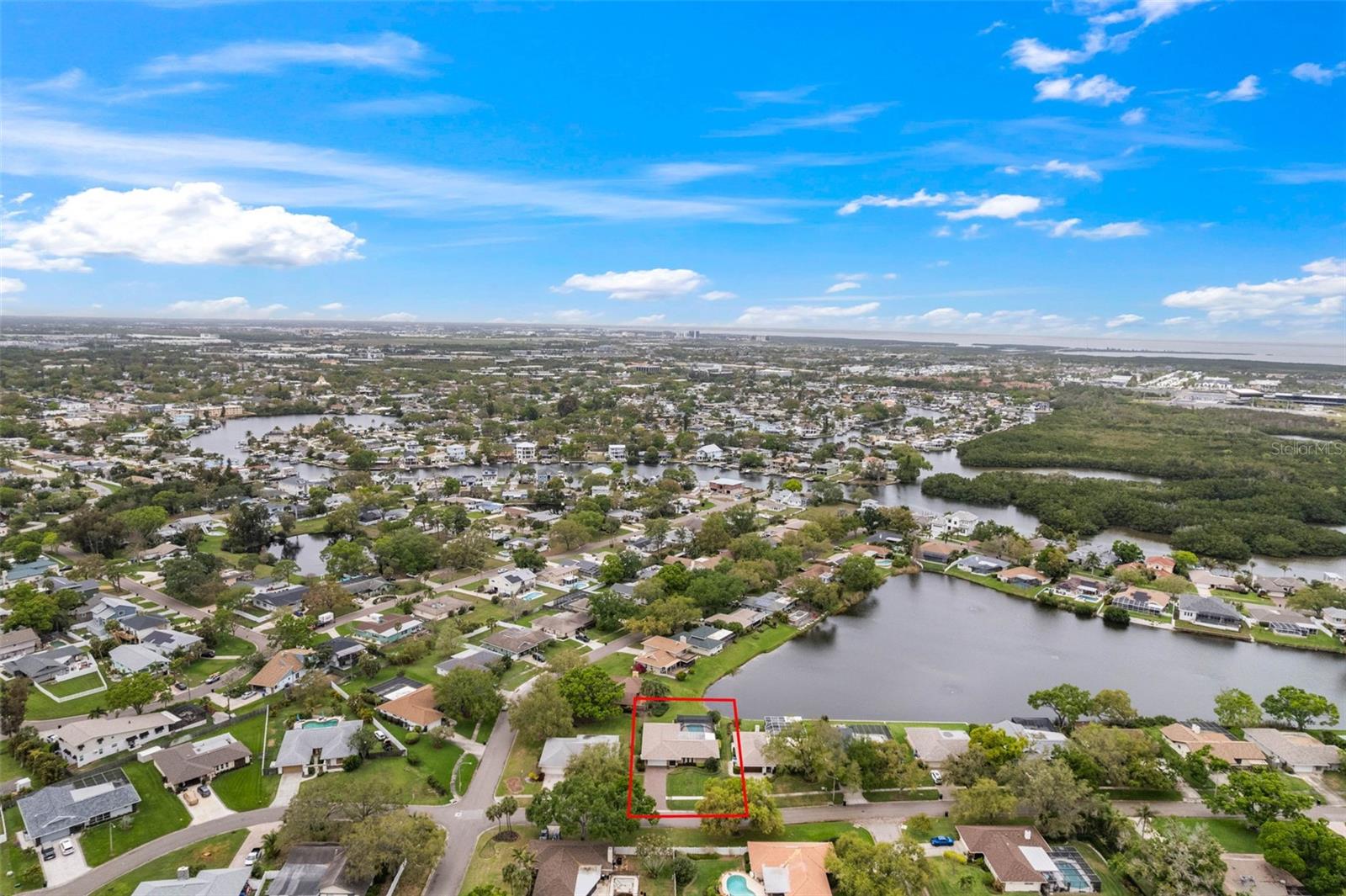 511 RIVIERA BAY DR NE, ST PETERSBURG, FL, 33702