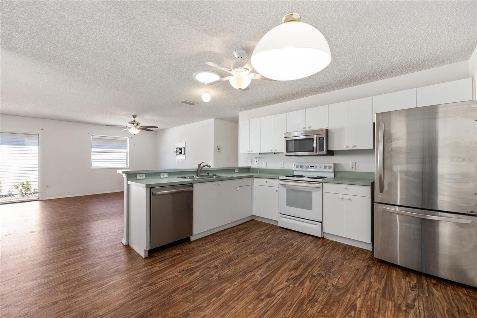 1685 CAMPOS DR, THE VILLAGES, FL, 32162