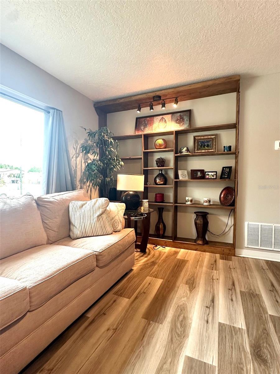 3024 SUTTON DR, ORLANDO, FL, 32810